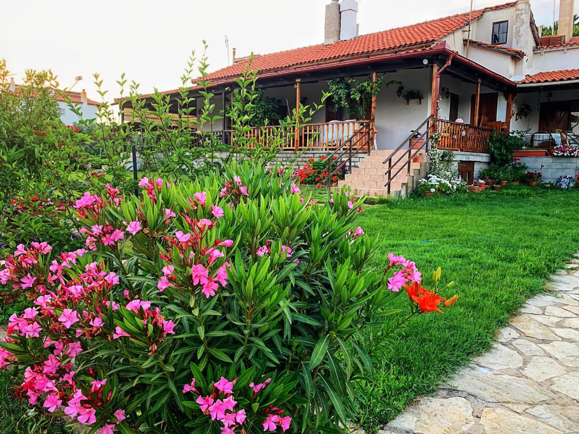 Ivonnis Garden Villa Mesimvria  Bagian luar foto