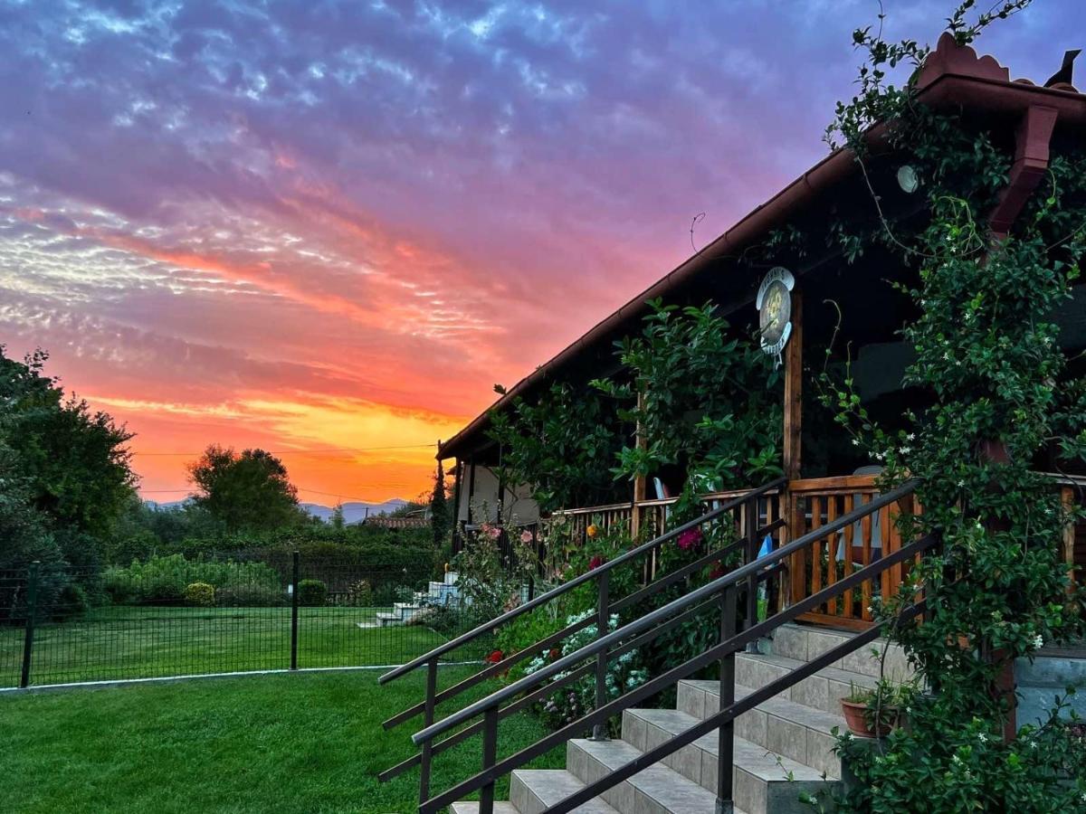 Ivonnis Garden Villa Mesimvria  Bagian luar foto