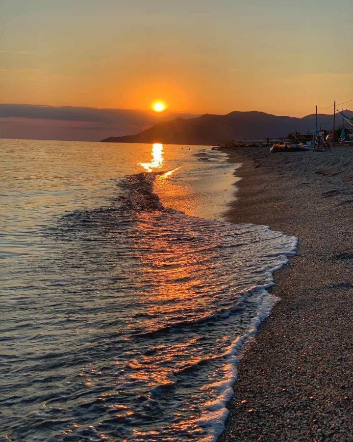 Ivonnis Garden Villa Mesimvria  Bagian luar foto